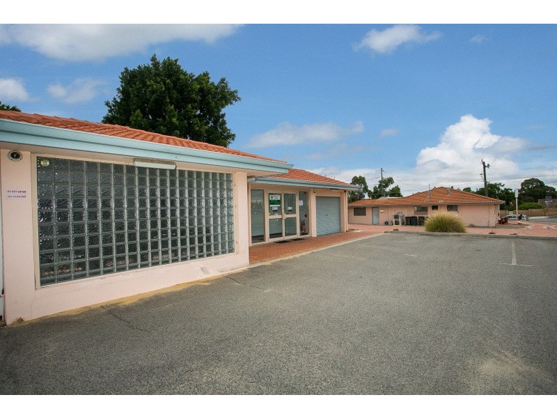 4 Hull Way, Beechboro WA 6063