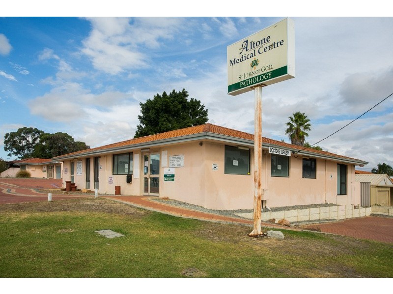 2 Hull Way, Beechboro WA 6063