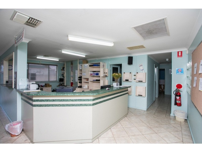 2 Hull Way, Beechboro WA 6063