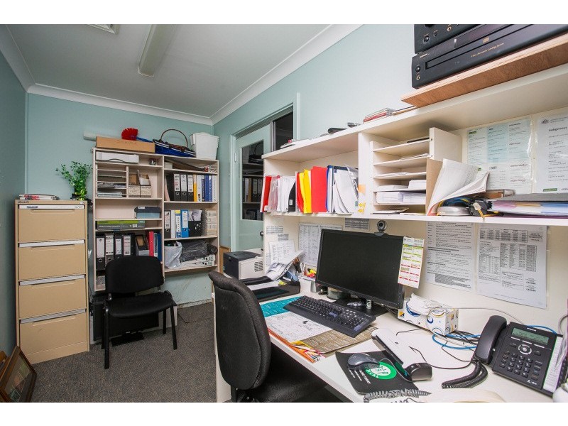 2 Hull Way, Beechboro WA 6063