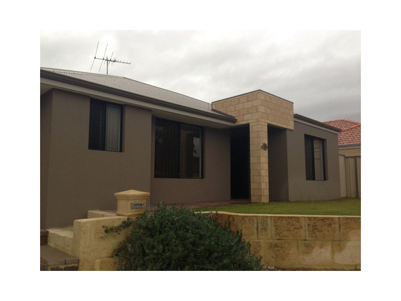 18 Gully Close, High Wycombe WA 6057