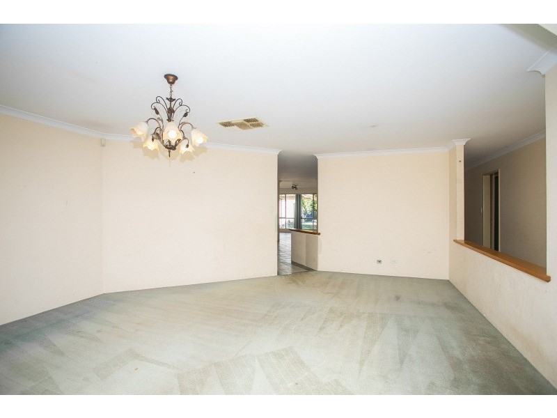 16 Sandison Way, Landsdale WA 6065