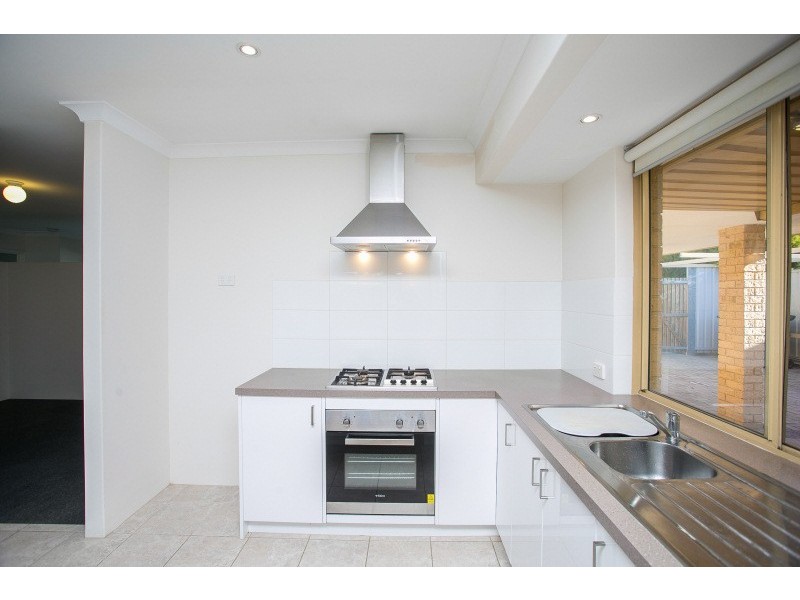 82 Bottlebrush Drive, Kiara WA 6054