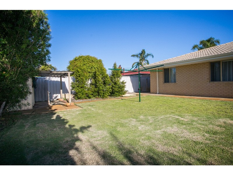 82 Bottlebrush Drive, Kiara WA 6054