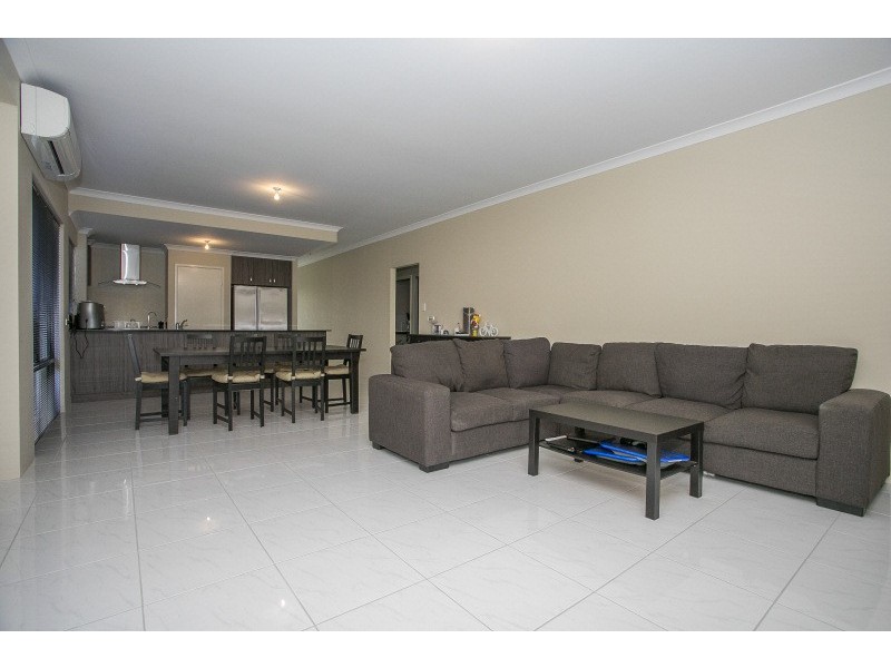 47 Summerville Boulevard, Caversham WA 6055