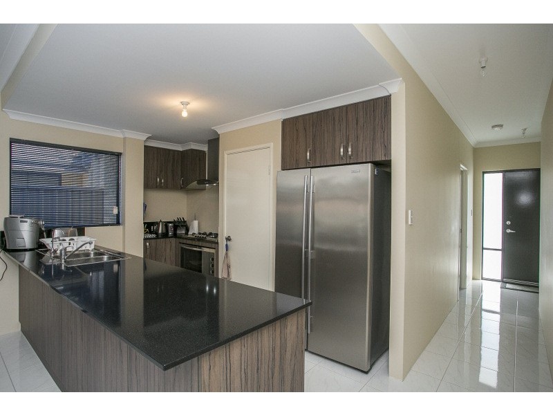 47 Summerville Boulevard, Caversham WA 6055