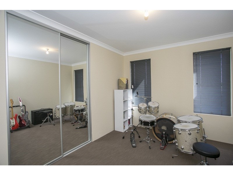 47 Summerville Boulevard, Caversham WA 6055