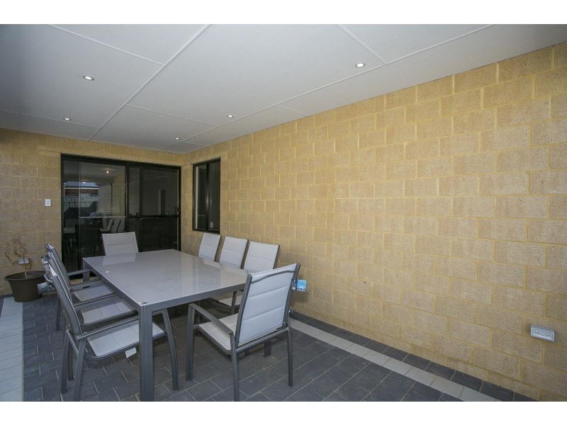 47 Summerville Boulevard, Caversham WA 6055