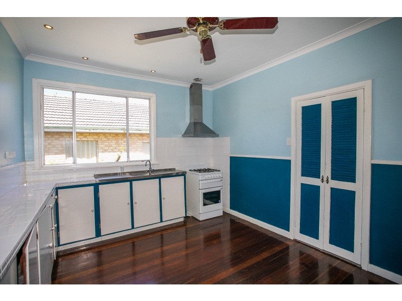 15 Koolgoo Way, Koongamia WA 6056