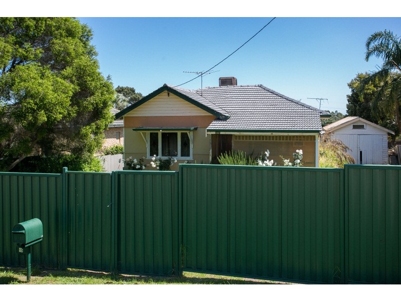 15 Koolgoo Way, Koongamia WA 6056