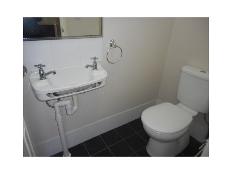 25 Olivedale Road, Madeley WA 6065