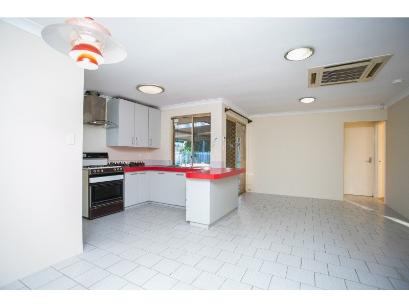 16 Danube Avenue, Beechboro WA 6063