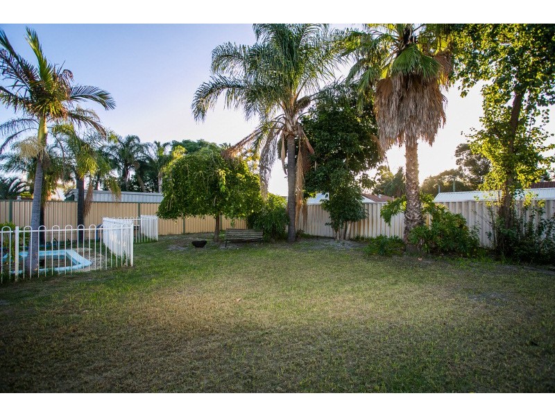 16 Danube Avenue, Beechboro WA 6063