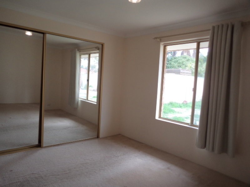 5 Cocos Grove, Kiara WA 6054