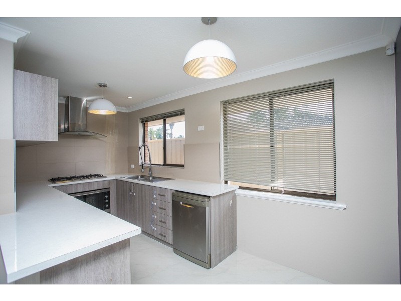 77 Maguire Avenue, Beechboro WA 6063