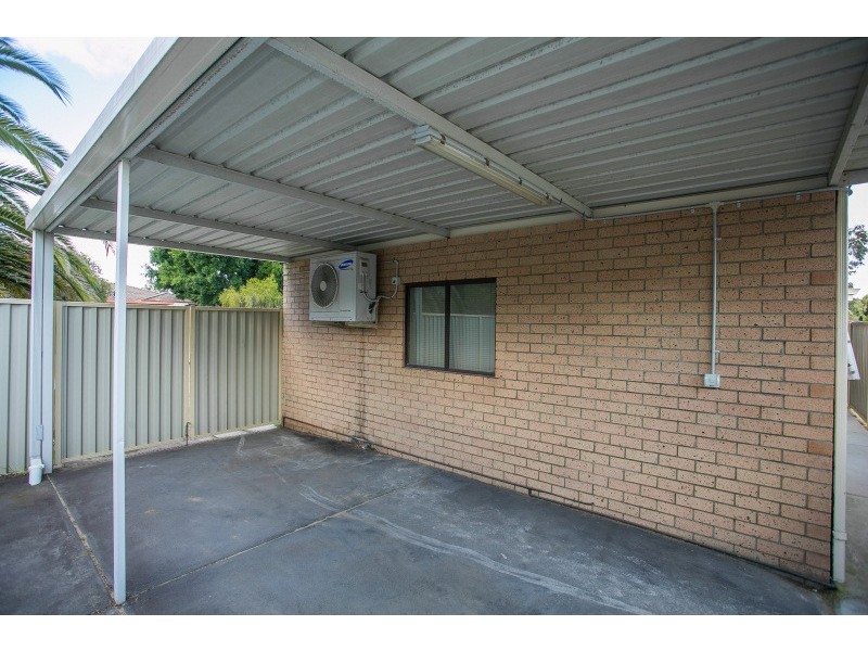 77 Maguire Avenue, Beechboro WA 6063
