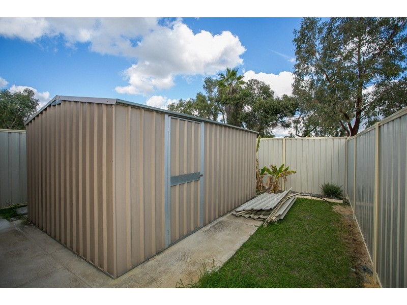 77 Maguire Avenue, Beechboro WA 6063