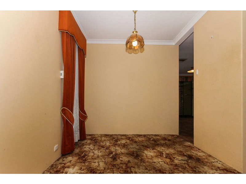 5 Madeira Avenue, Beechboro WA 6063