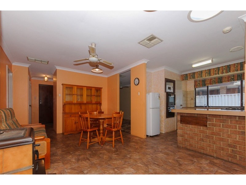 5 Madeira Avenue, Beechboro WA 6063