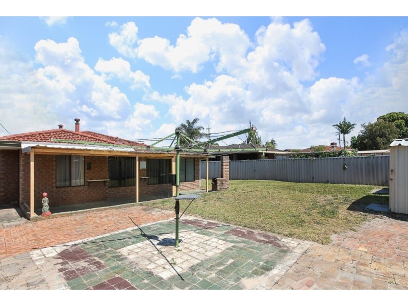 5 Madeira Avenue, Beechboro WA 6063