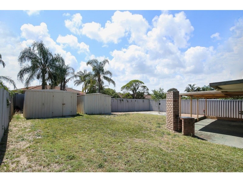 5 Madeira Avenue, Beechboro WA 6063
