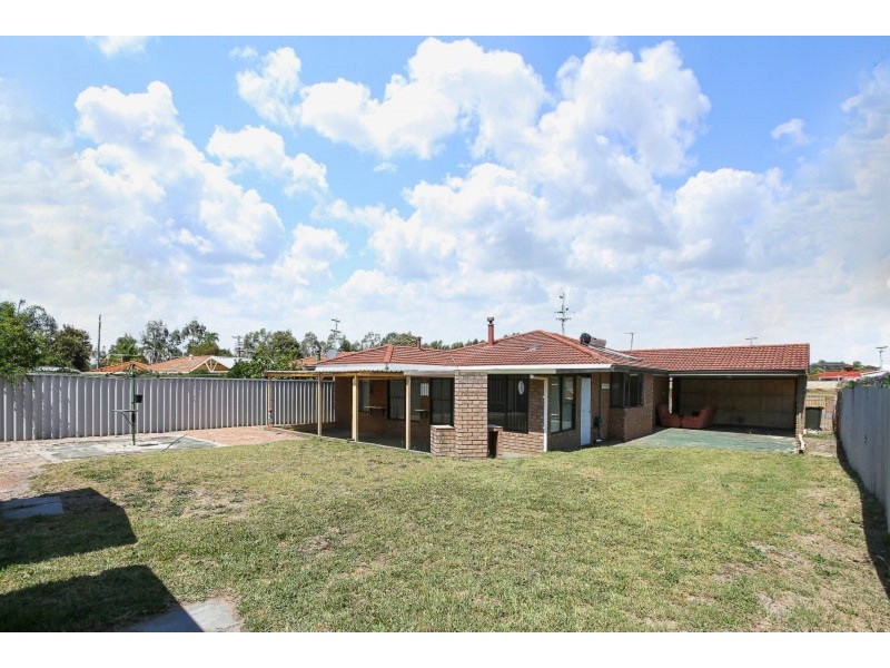5 Madeira Avenue, Beechboro WA 6063
