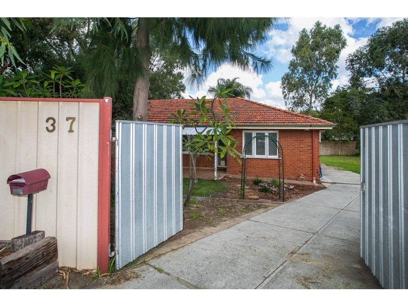 37 Kerwin Way, Lockridge WA 6054