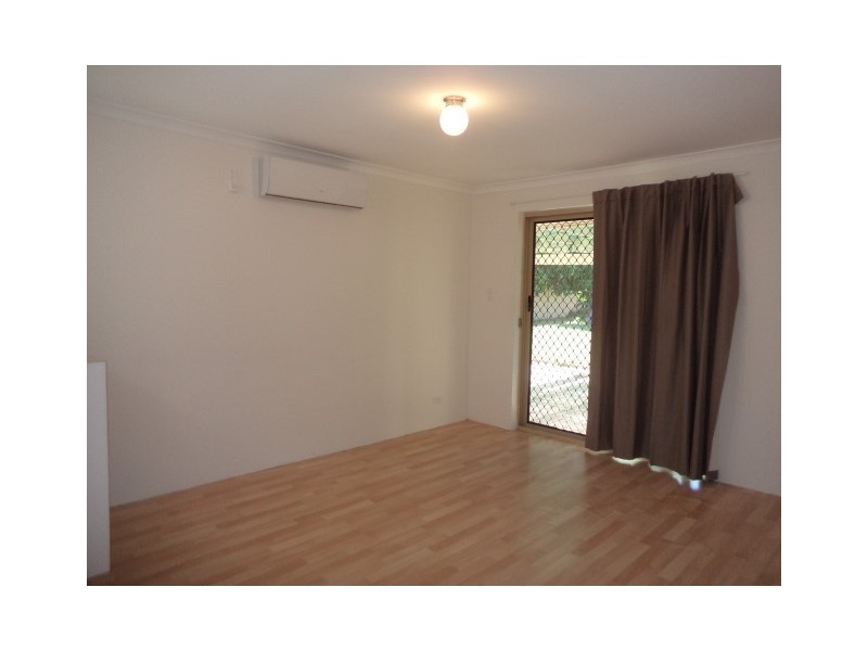 8 Mekong Place, Beechboro WA 6063