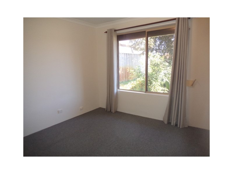 8 Mekong Place, Beechboro WA 6063