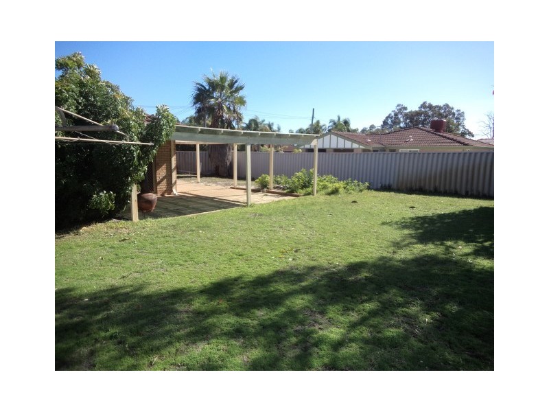 8 Mekong Place, Beechboro WA 6063