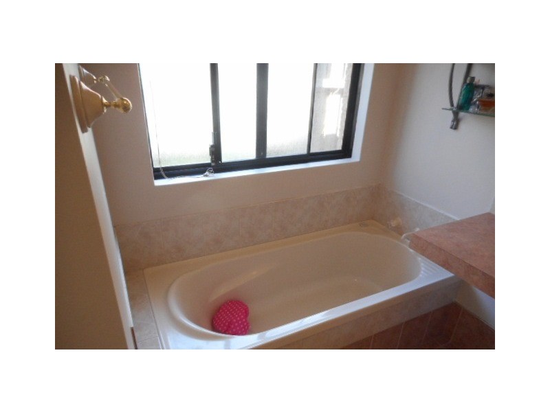 5 Ponte Vecchio Boulevarde, Ellenbrook WA 6069