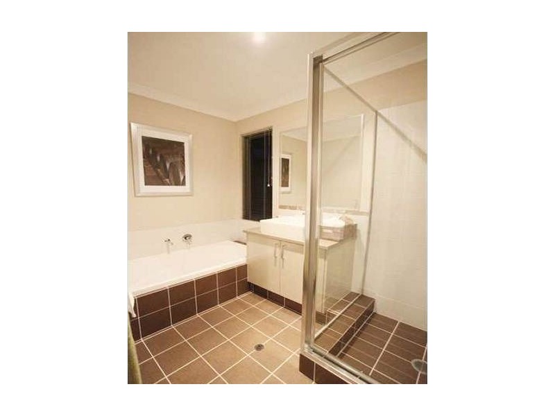 8 Safford Avenue, Aveley WA 6069