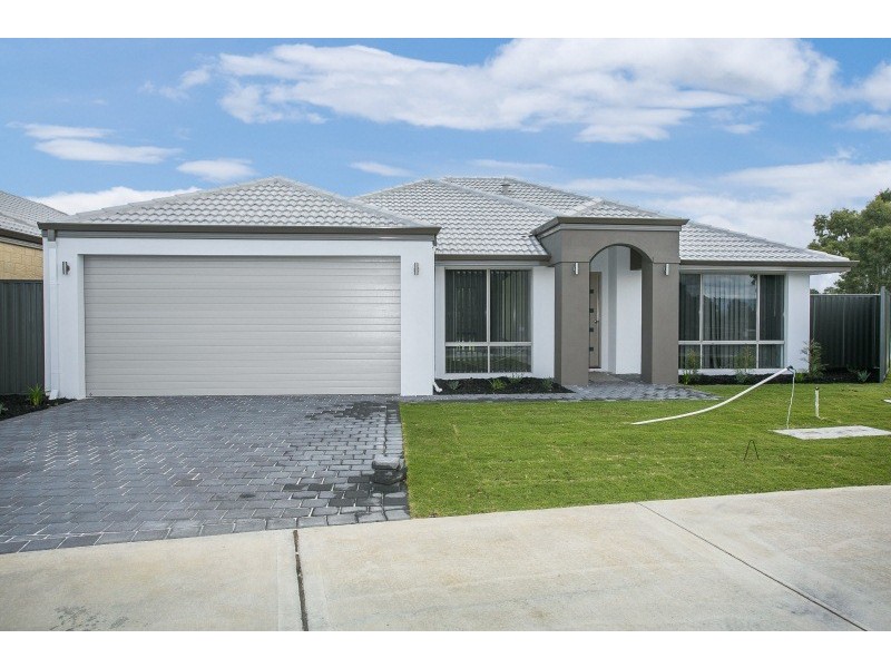 30 Sam Rosa Place, Caversham WA 6055