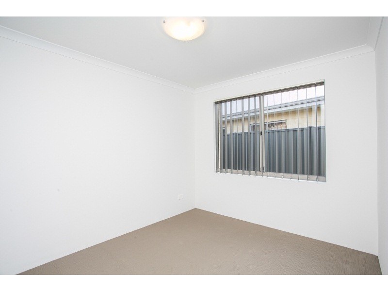 30 Sam Rosa Place, Caversham WA 6055