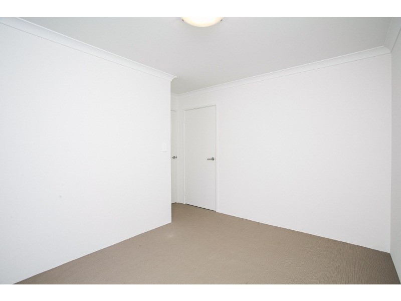30 Sam Rosa Place, Caversham WA 6055