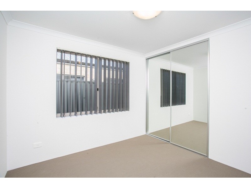30 Sam Rosa Place, Caversham WA 6055