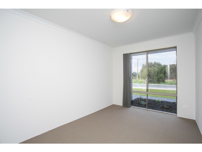 30 Sam Rosa Place, Caversham WA 6055