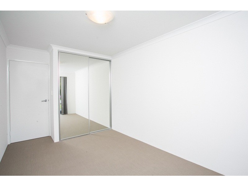 30 Sam Rosa Place, Caversham WA 6055