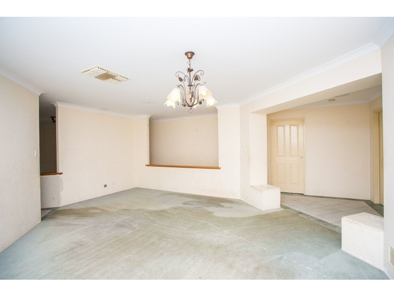 16 Sandison Way, Landsdale WA 6065