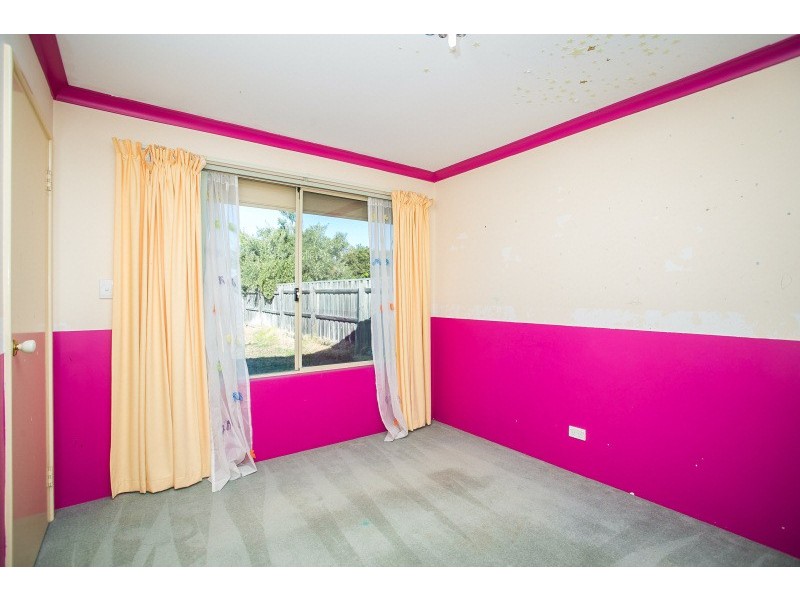 16 Sandison Way, Landsdale WA 6065