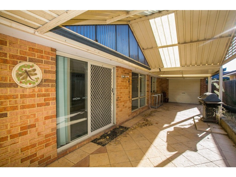 16 Sandison Way, Landsdale WA 6065