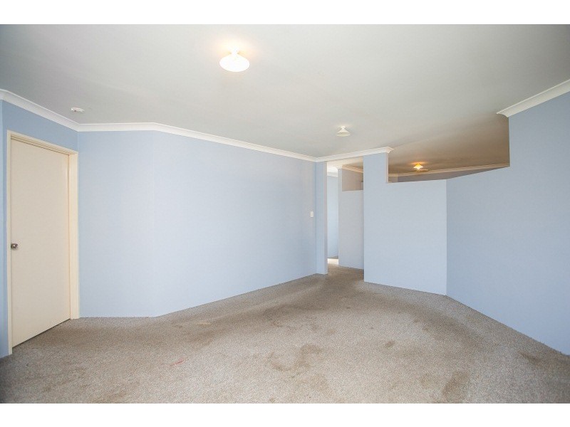 5 Hueston Lookout, Leda WA 6170