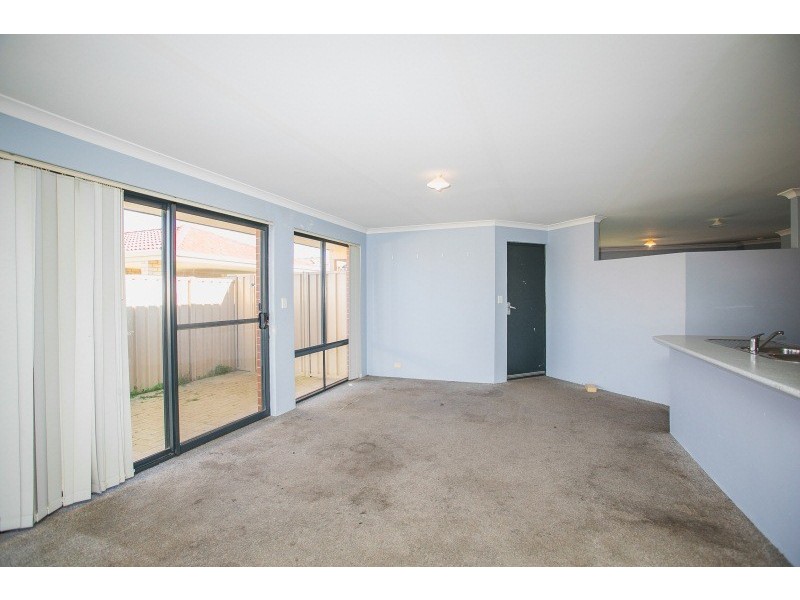 5 Hueston Lookout, Leda WA 6170