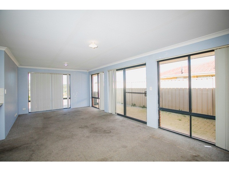 5 Hueston Lookout, Leda WA 6170