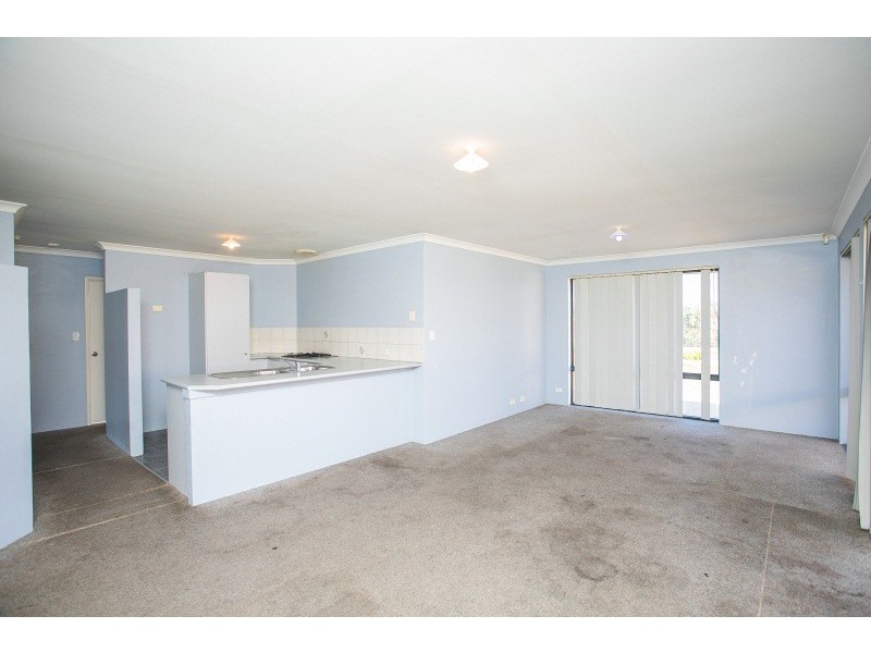 5 Hueston Lookout, Leda WA 6170