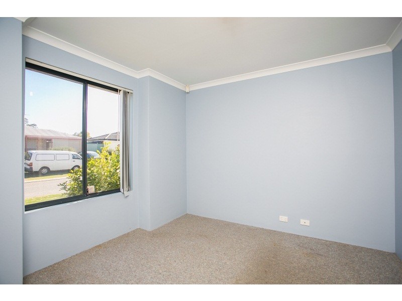 5 Hueston Lookout, Leda WA 6170