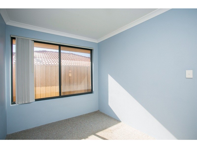5 Hueston Lookout, Leda WA 6170