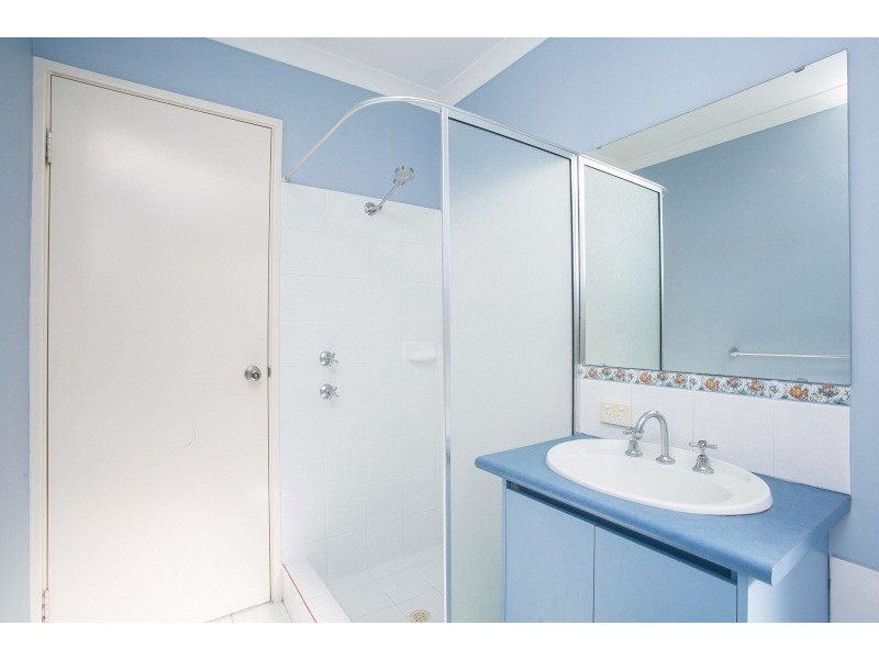 5 Hueston Lookout, Leda WA 6170