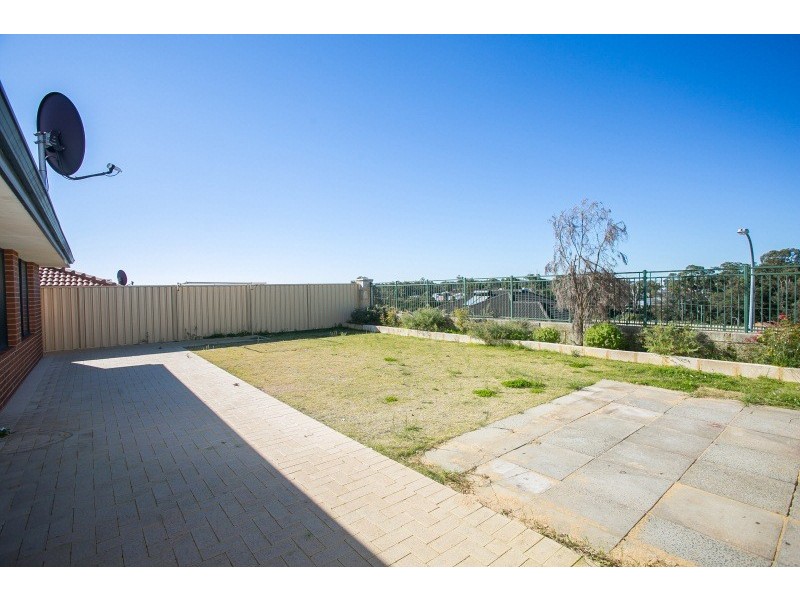 5 Hueston Lookout, Leda WA 6170