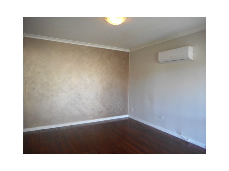 67 Sturtridge Road, Lockridge WA 6054